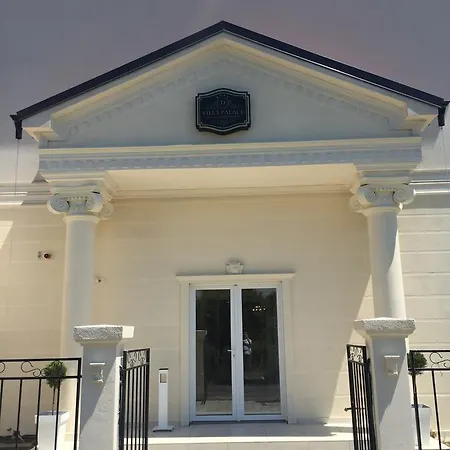 Palace Hotel 4*